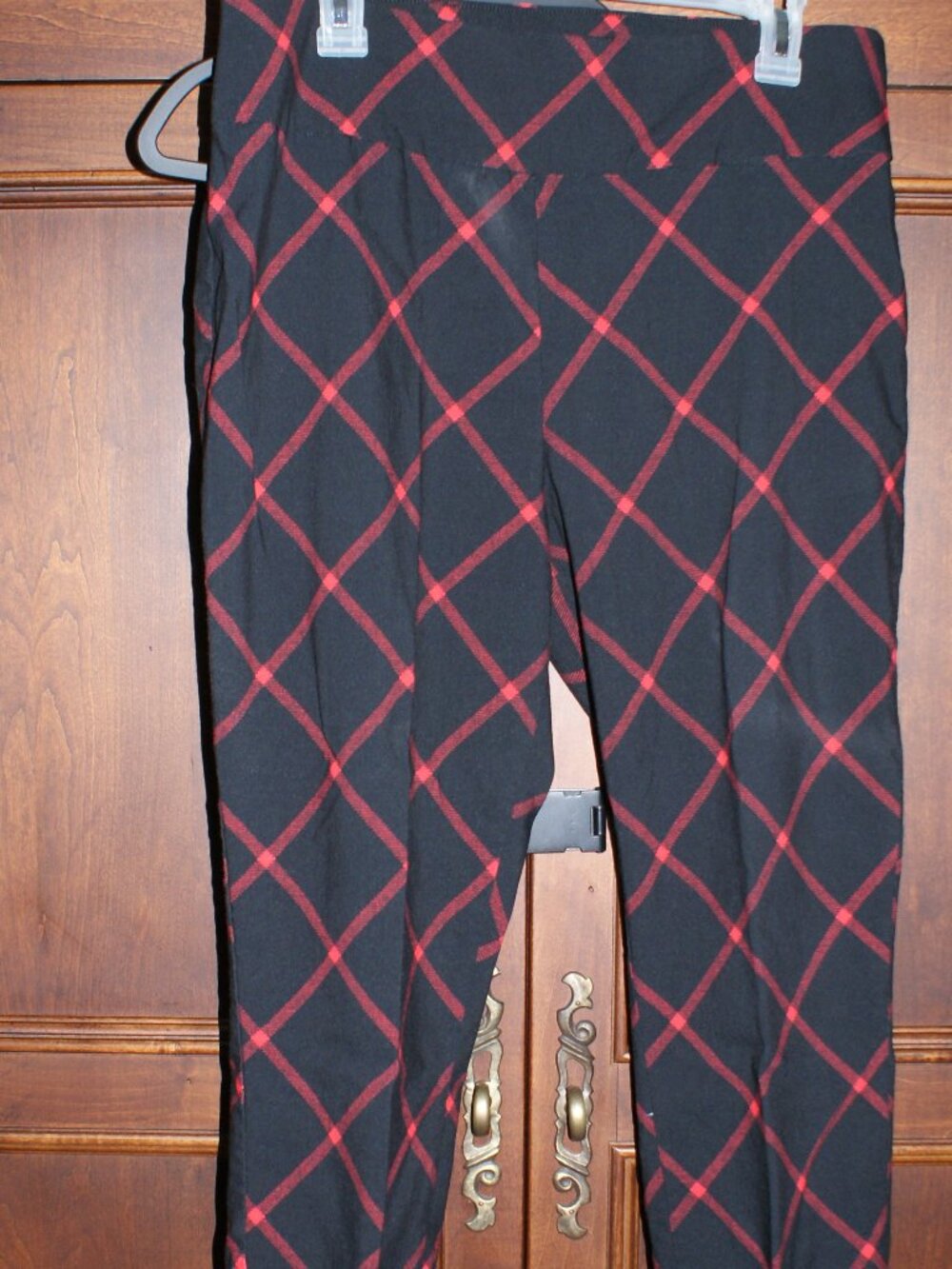 New York and Company Black with Red squares Ankle Pants - size XL